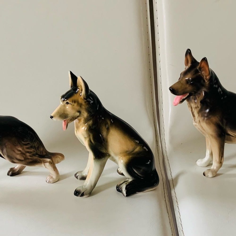 Vintage porcelain dog figurines from Japan - Picture 12 of 12